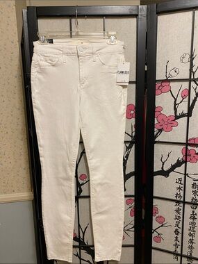 Joe's Jeans Flawless Skinny Jeans in Cream